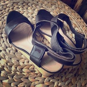 CAMPER - leather wedge sandal- LIKE NEW